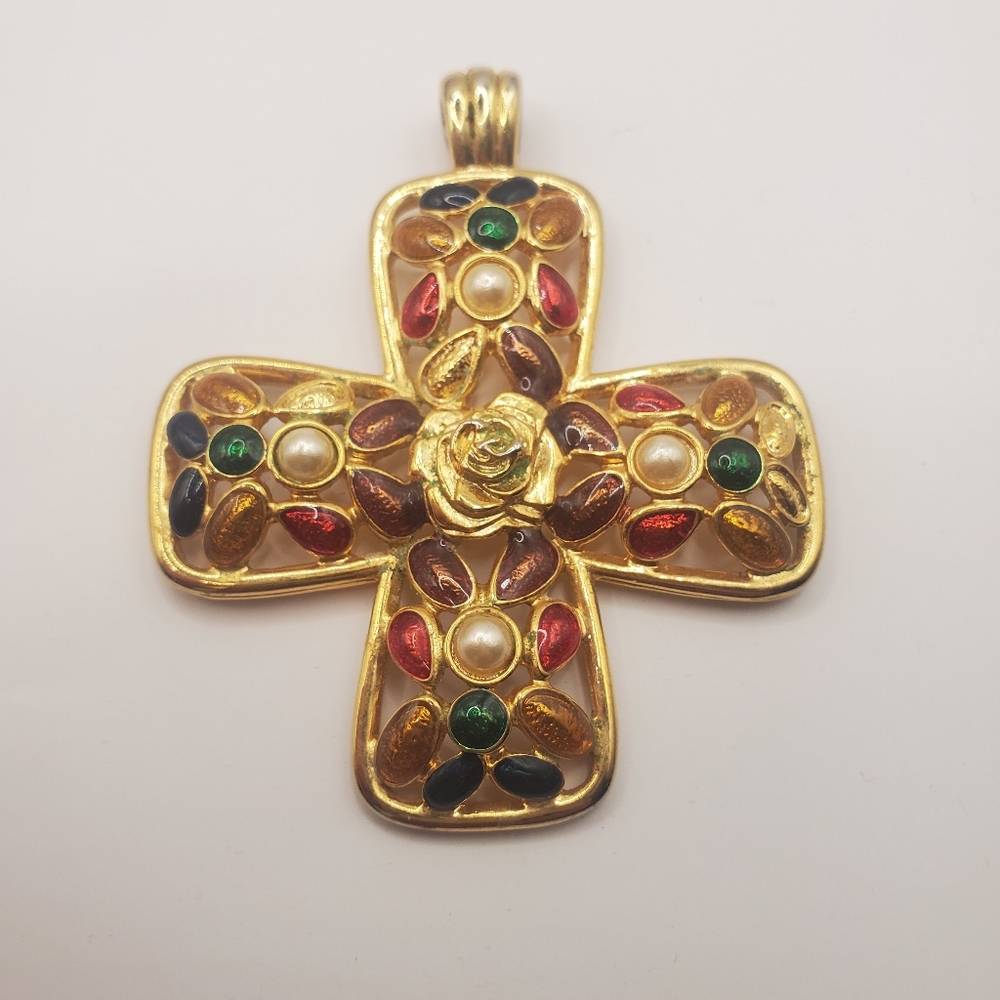 Premier Designs Cross Necklace Pendant